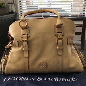 Dooney & Bourke purse